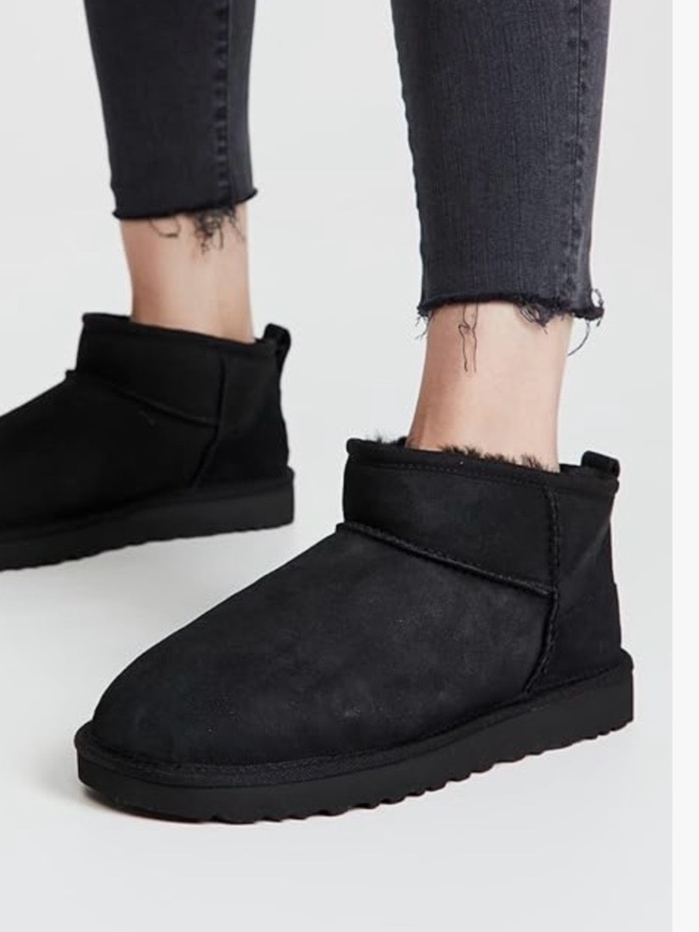 NIB UGG CLASSIC ULTRA MINI SHEEPSKIN PLUSH 88276 BLACK WOMENS SIZE 10 - Picture 1 of 17